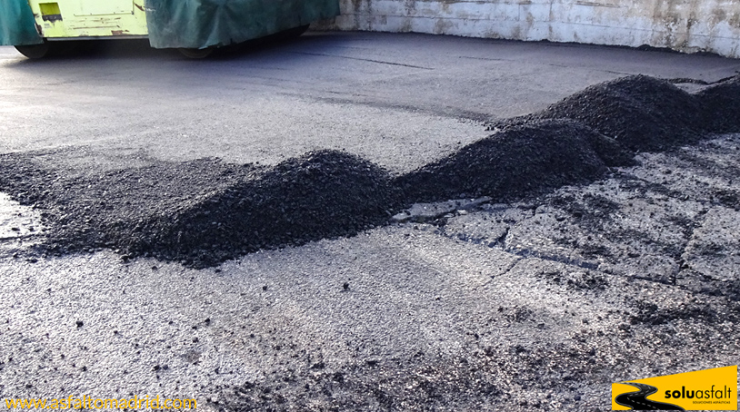 Pavimentación y asfaltado en zonas de catástrofe.